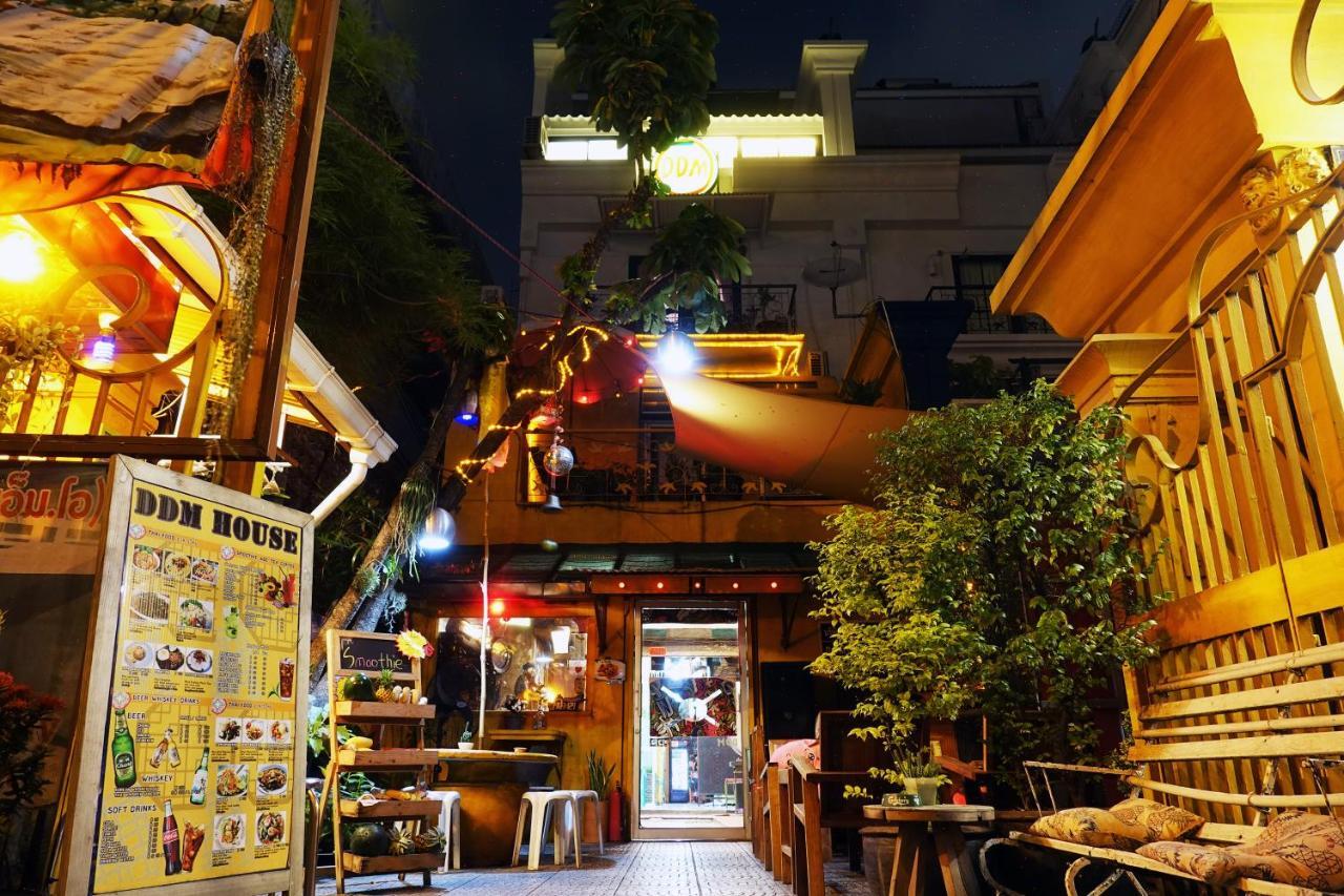 Ddm House Hostel Bangkok Exterior foto